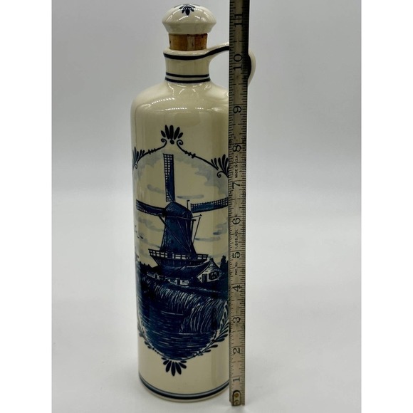 VINTAGE DELFT Blue Hand-painted DECANTER w/Cork with 6 Ceramic Raised Shot Cups - Picture 9 of 12